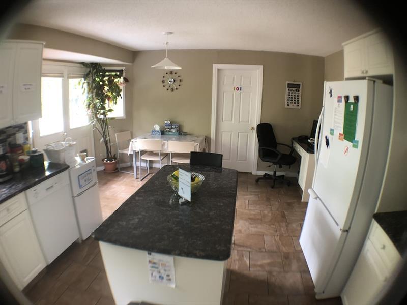 Brother Li Homestay Calgary Ngoại thất bức ảnh