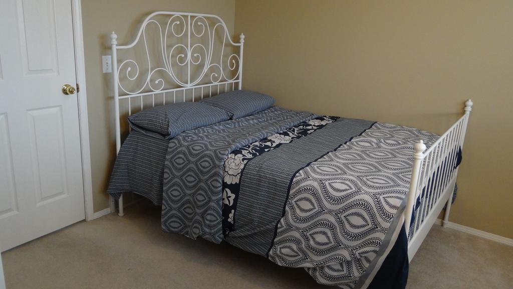 Brother Li Homestay Calgary Ngoại thất bức ảnh